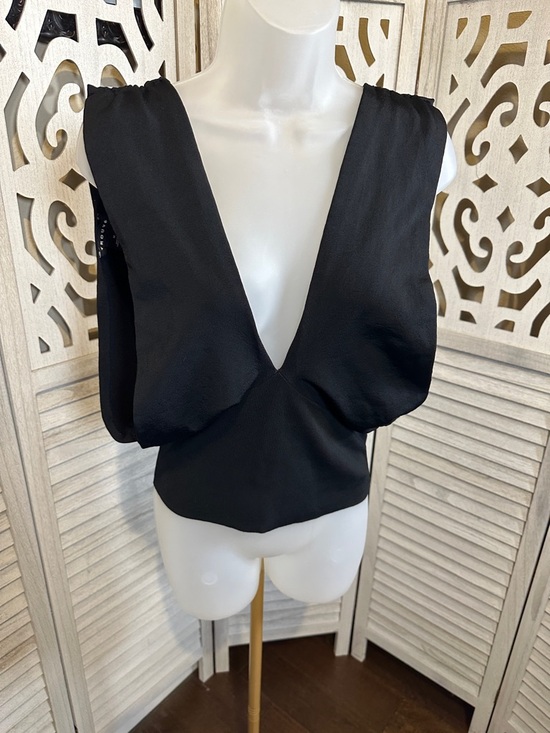 Trouve Tops - Trouvé Black Deep V sleeveless blouse Size M